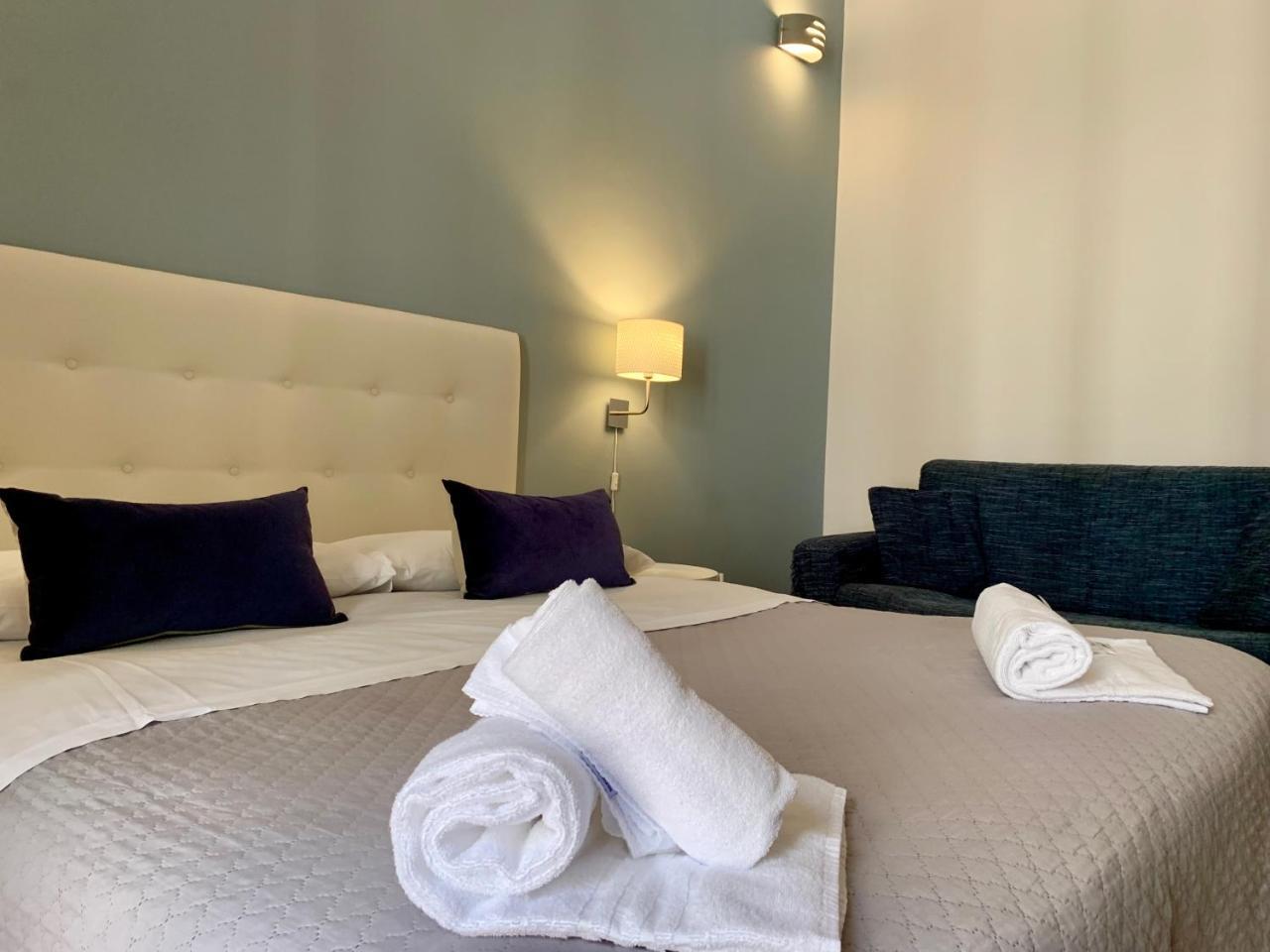 Hotel A Due Passi Dal Ponte Taranto Exteriér fotografie