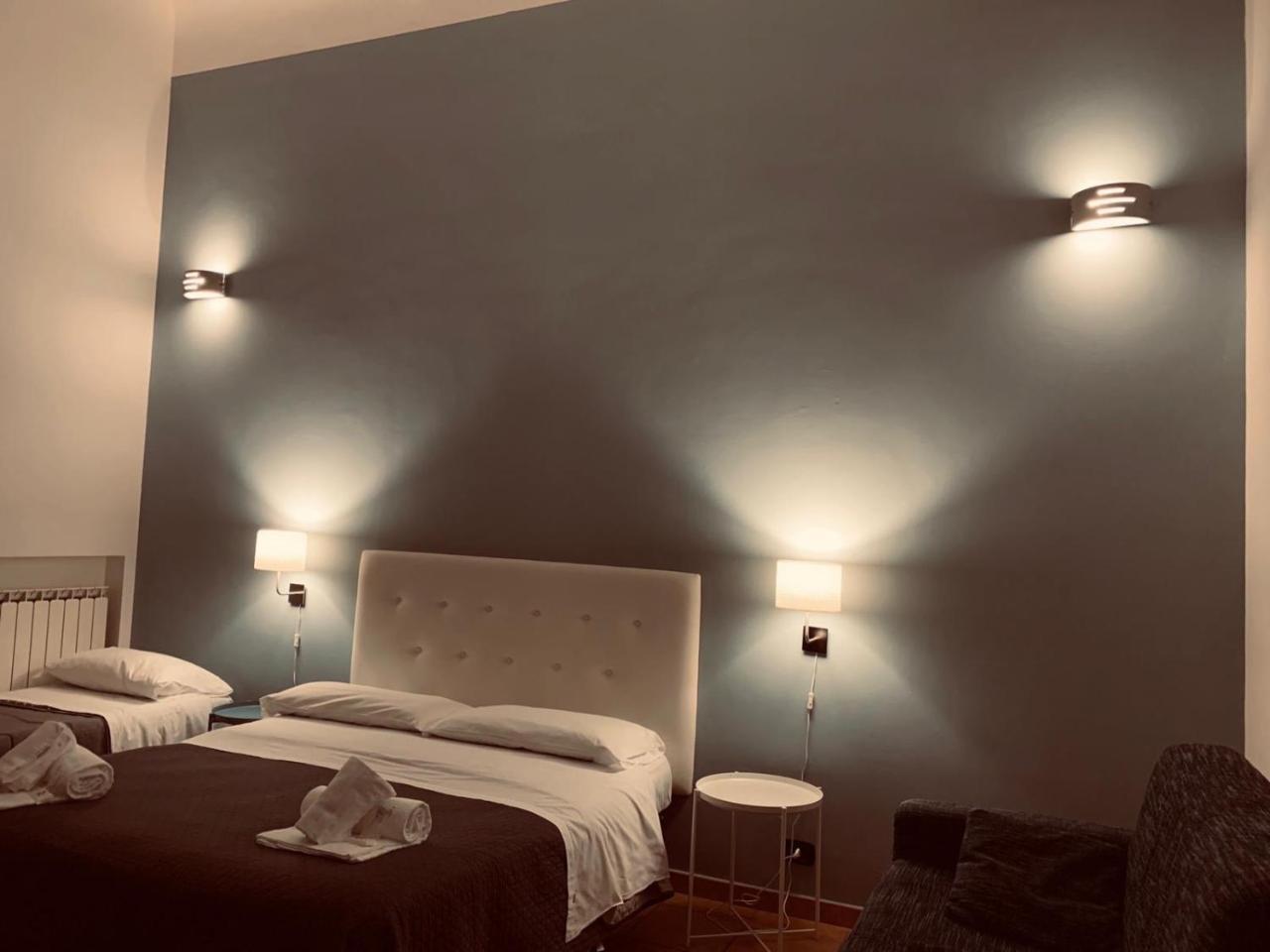 Hotel A Due Passi Dal Ponte Taranto Exteriér fotografie